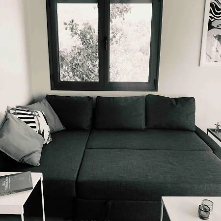 Apartment A Designed Loft A Minute Walk To The Archangelos (Laconia)