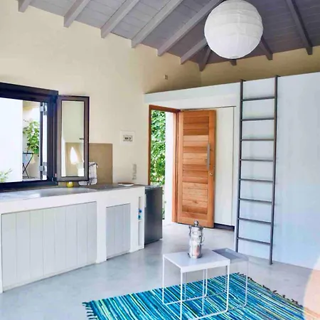 A Designed Loft A Minute Walk To The Διαμέρισμα