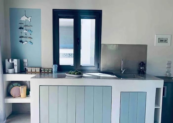 A Designed Loft A Minute Walk To The