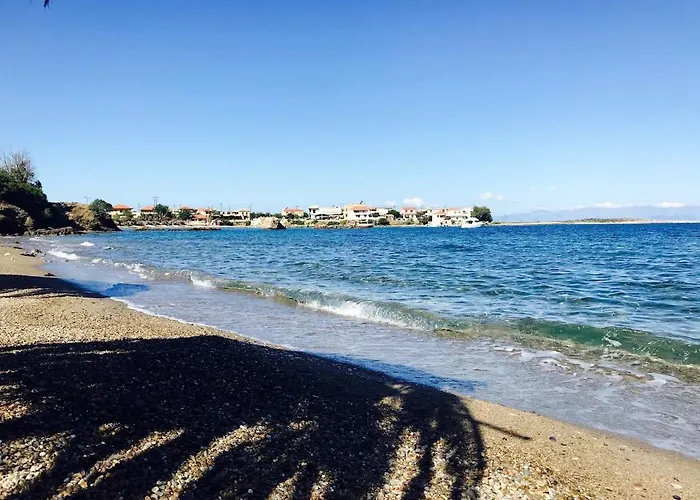 A Designed Loft A Minute Walk To The ארכאנגלוס